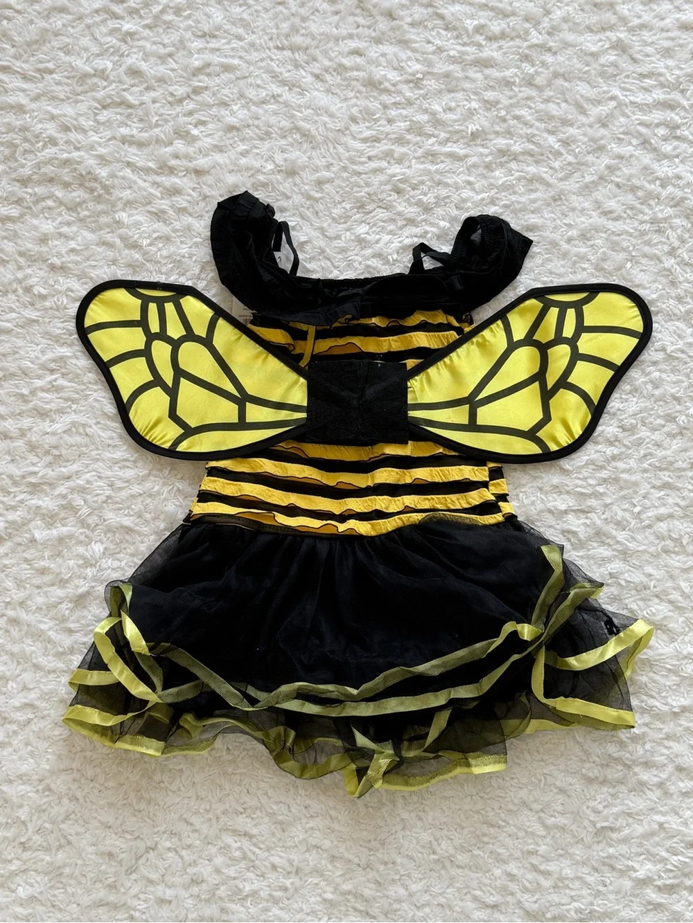 Busy Bee Girls Halloween Costume. Age 4-6 years. NEW